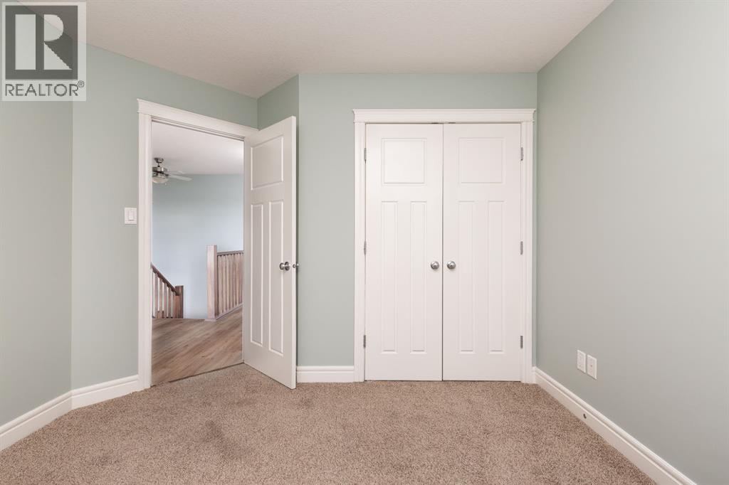 Single Family House for Sale in  Mt Sundance Manor W Sunridge Lethbridge 