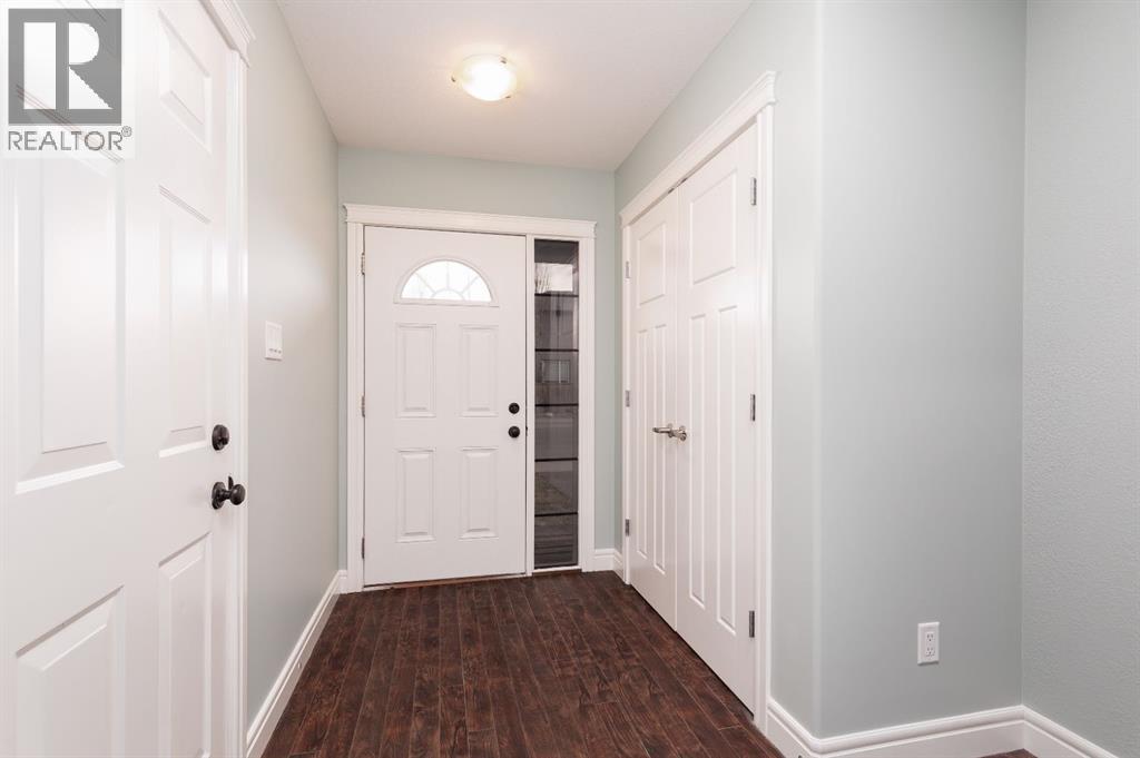 Single Family House for Sale in  Mt Sundance Manor W Sunridge Lethbridge 