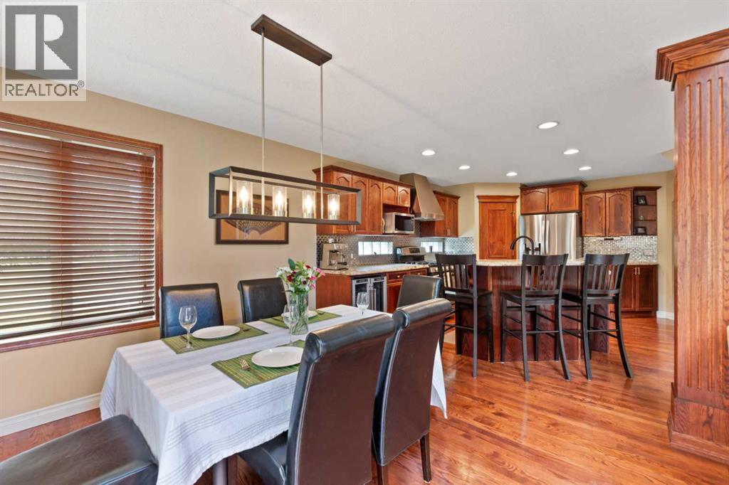 Single Family House for Sale in  Sienna Park Drive SW Signal Hill Calgary 