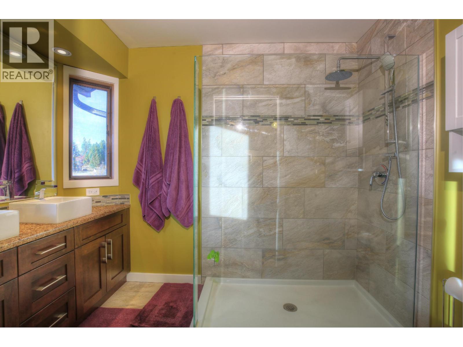 599 PEARKES DRIVE, Williams Lake