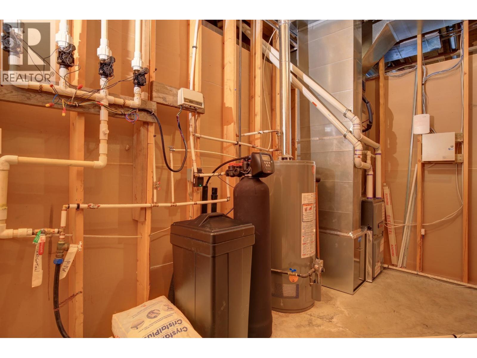 599 PEARKES DRIVE, Williams Lake