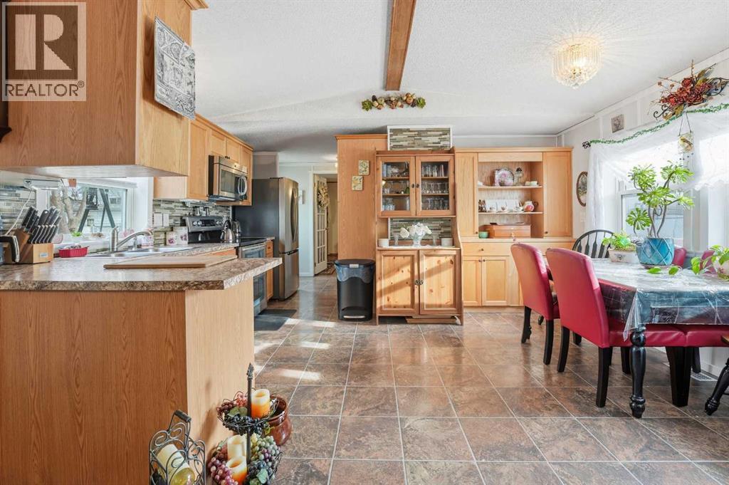 37543 England Way, Rural Red Deer County