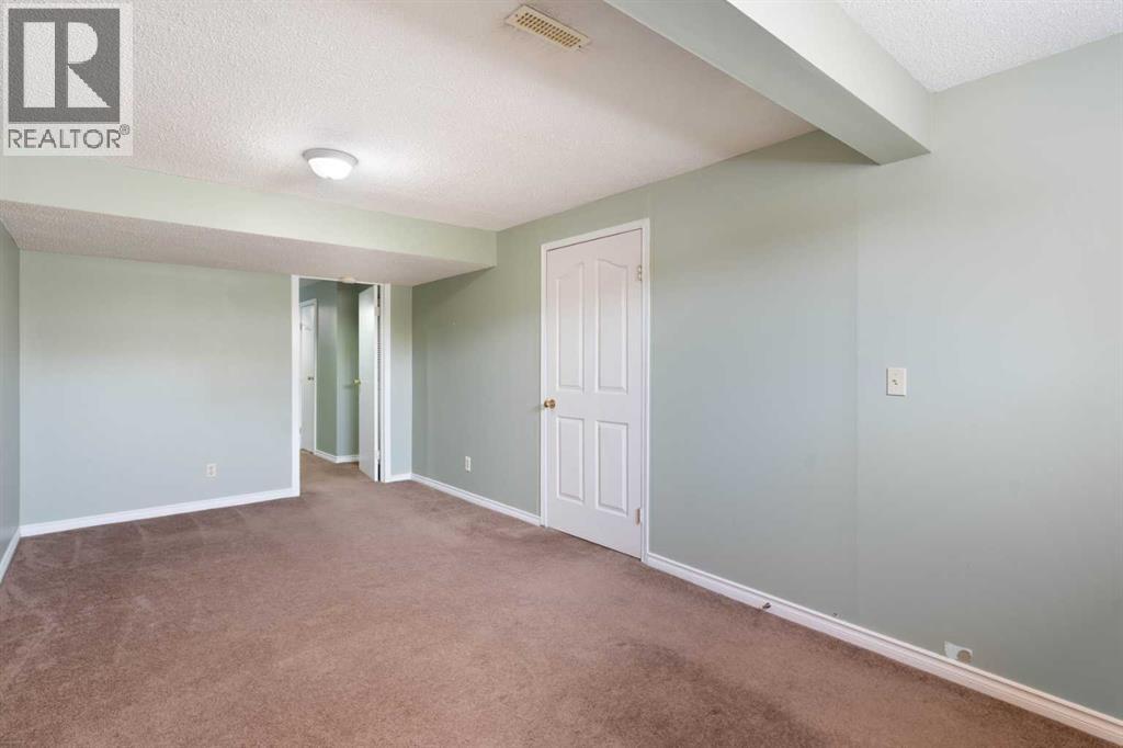 Single Family House Bungalow for Sale in  Bearberry Crescent NW Beddington Heights Calgary 