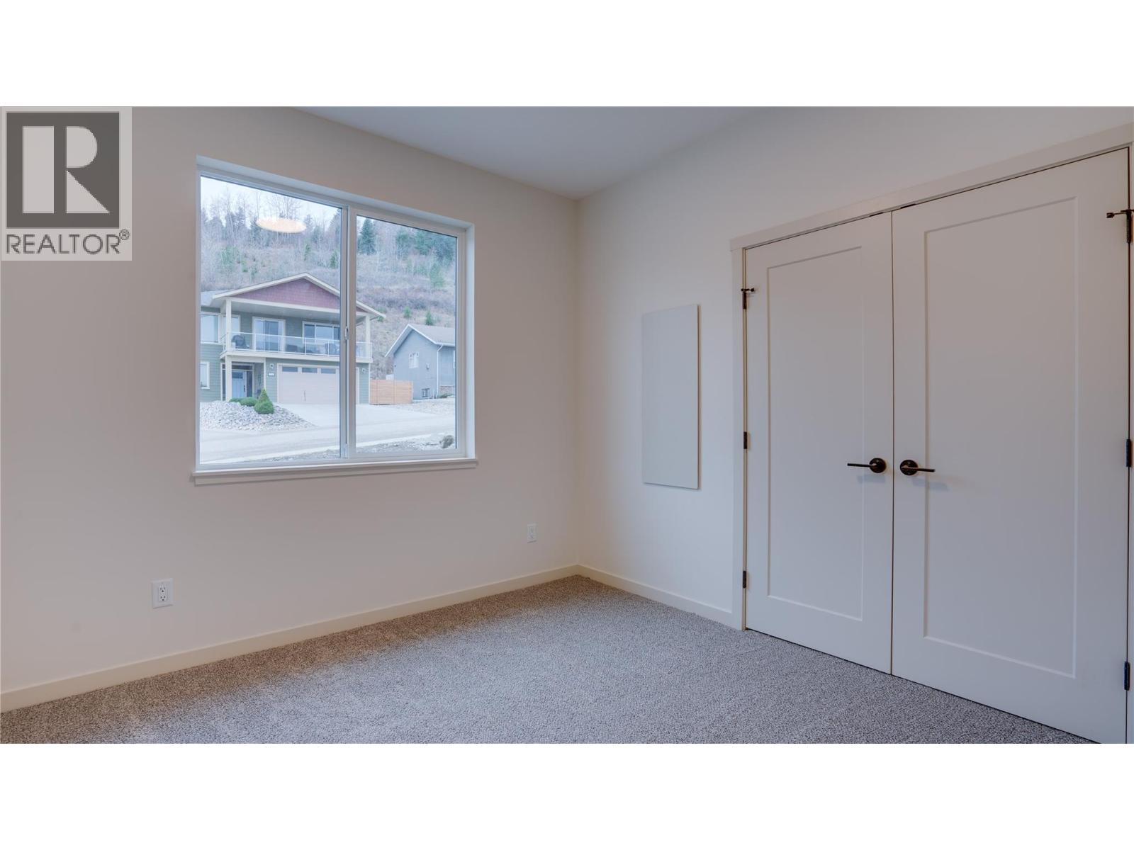 2123 Mountain View Avenue, Lumby