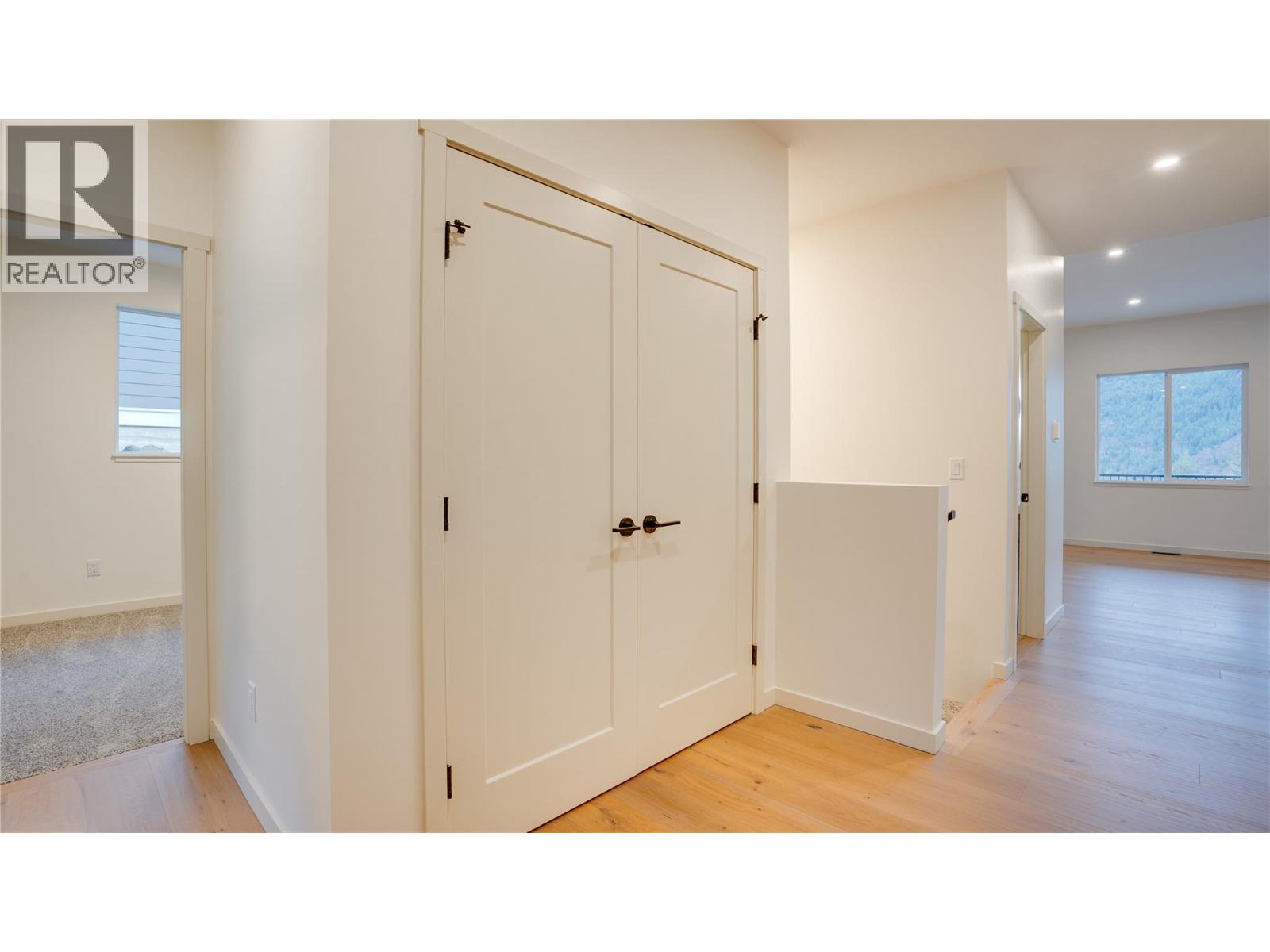 2123 Mountain View Avenue, Lumby