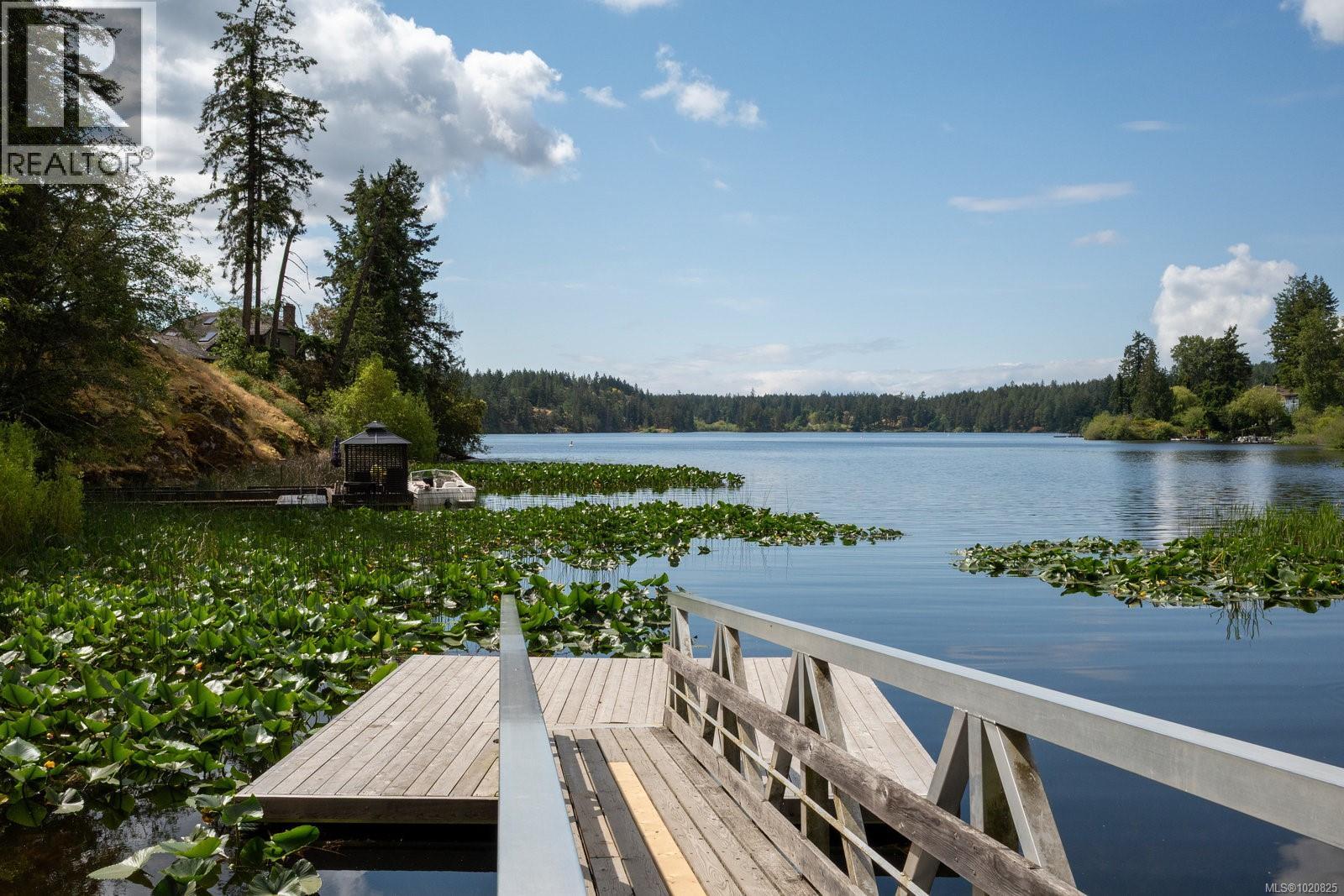  140 Petworth Drive, Saanich