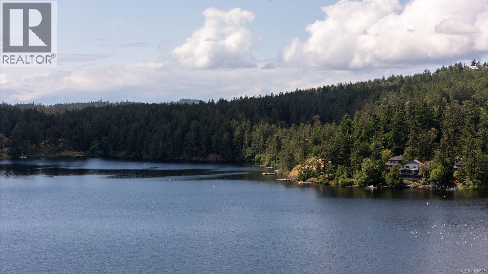  140 Petworth Drive, Saanich