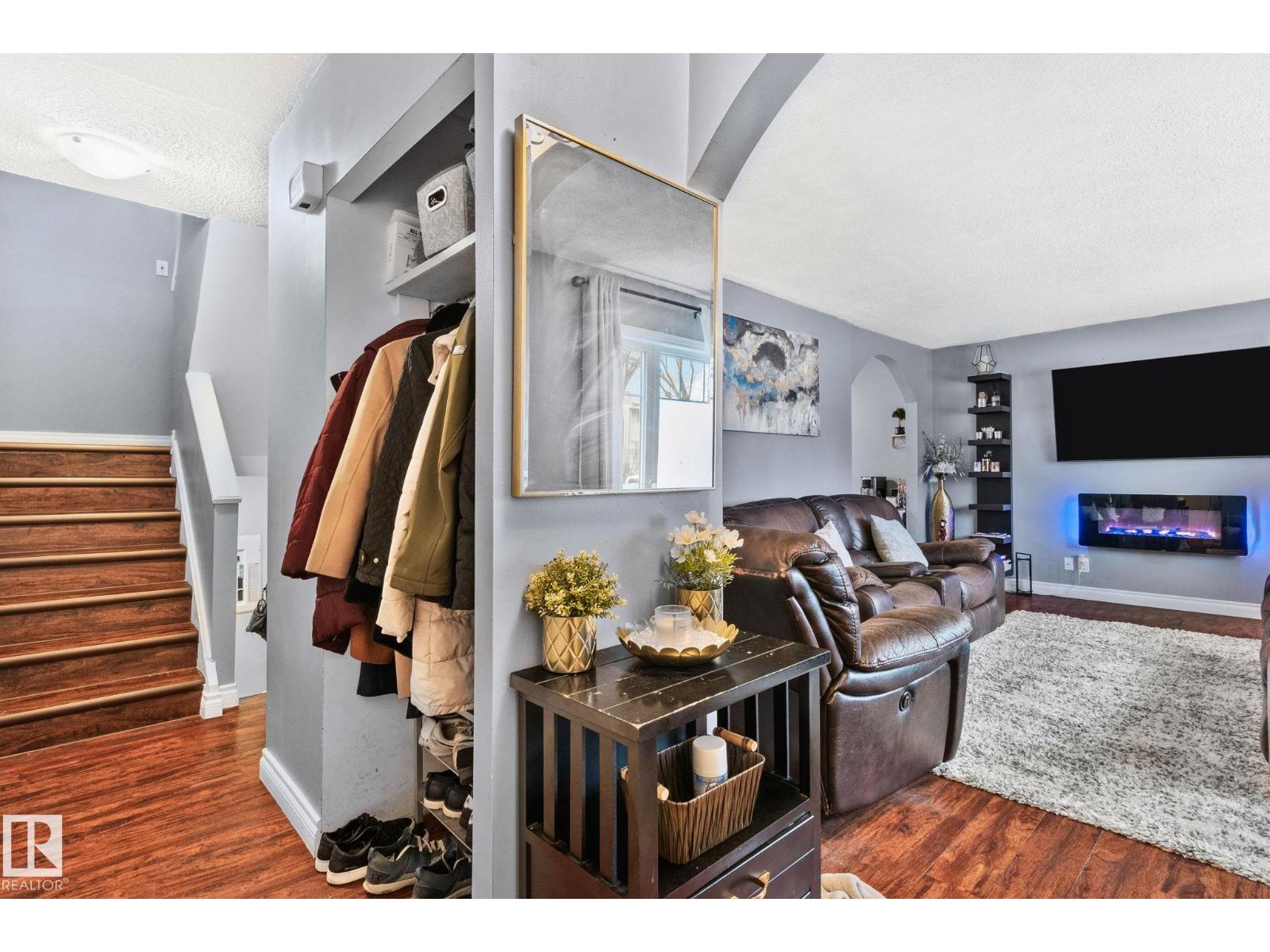 44 GARDEN CR, St. Albert