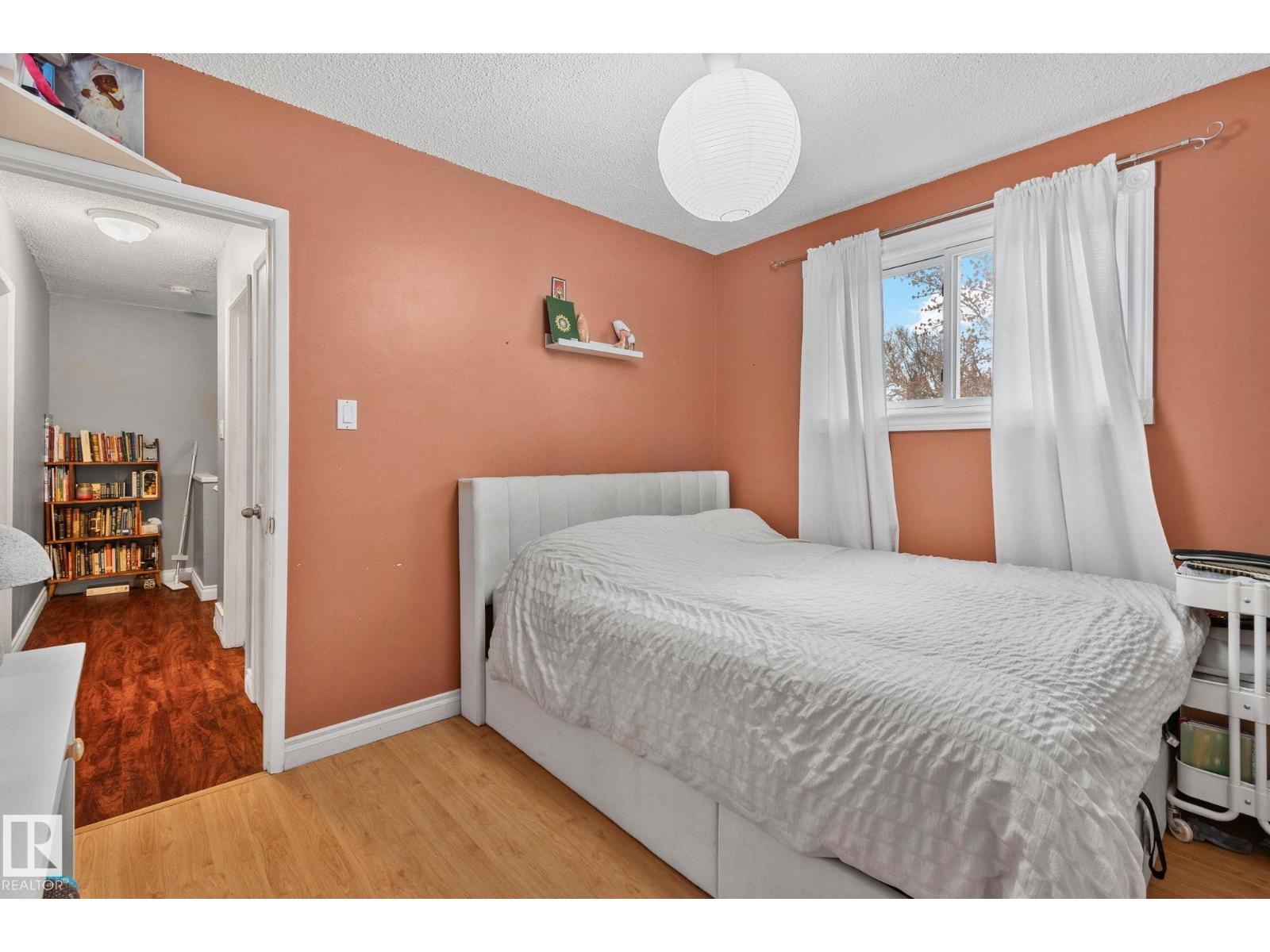 44 GARDEN CR, St. Albert