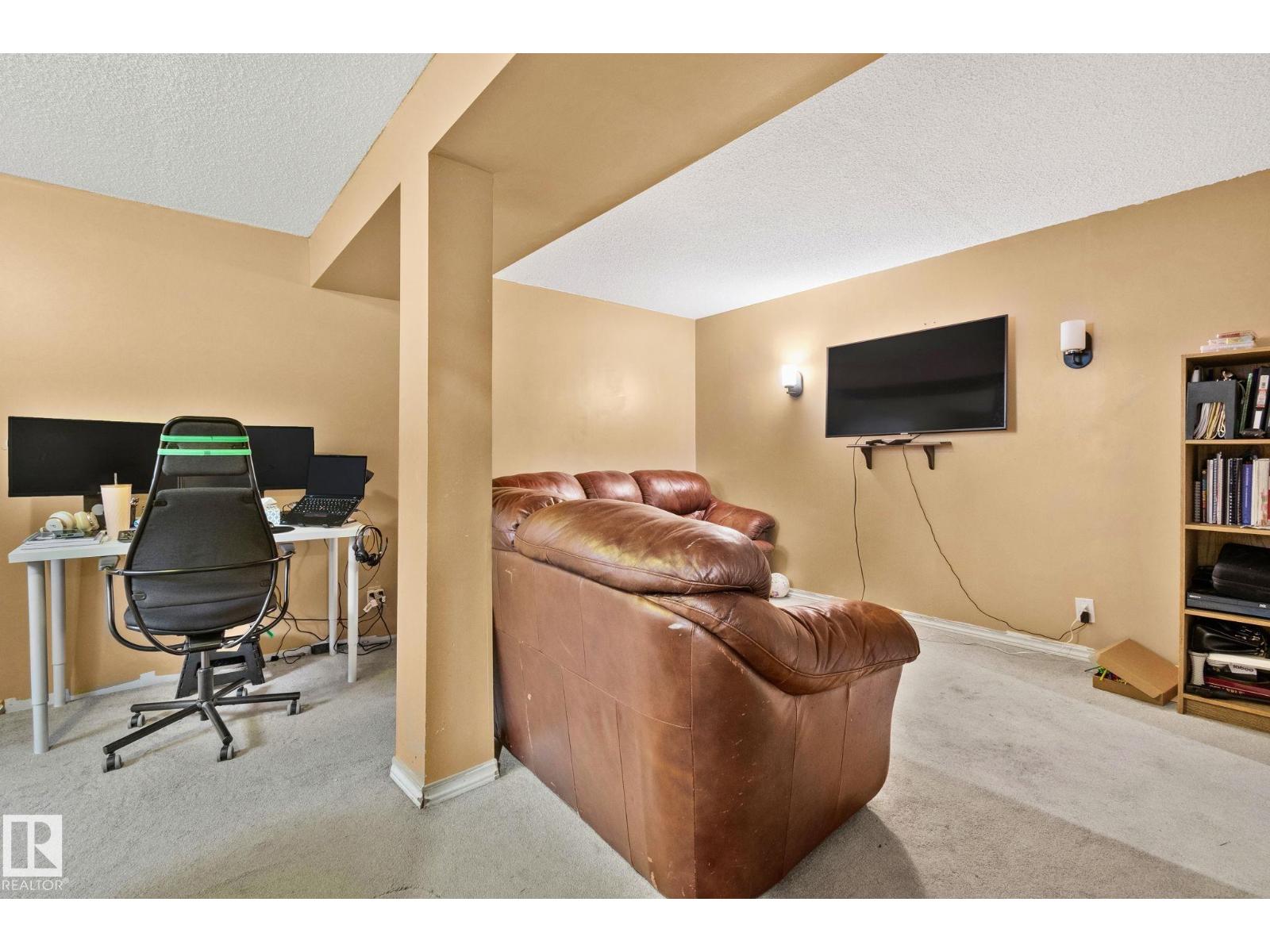 44 GARDEN CR, St. Albert