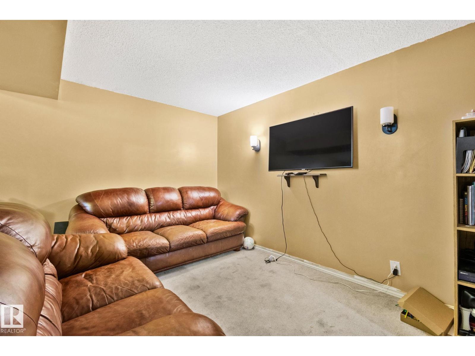 44 GARDEN CR, St. Albert