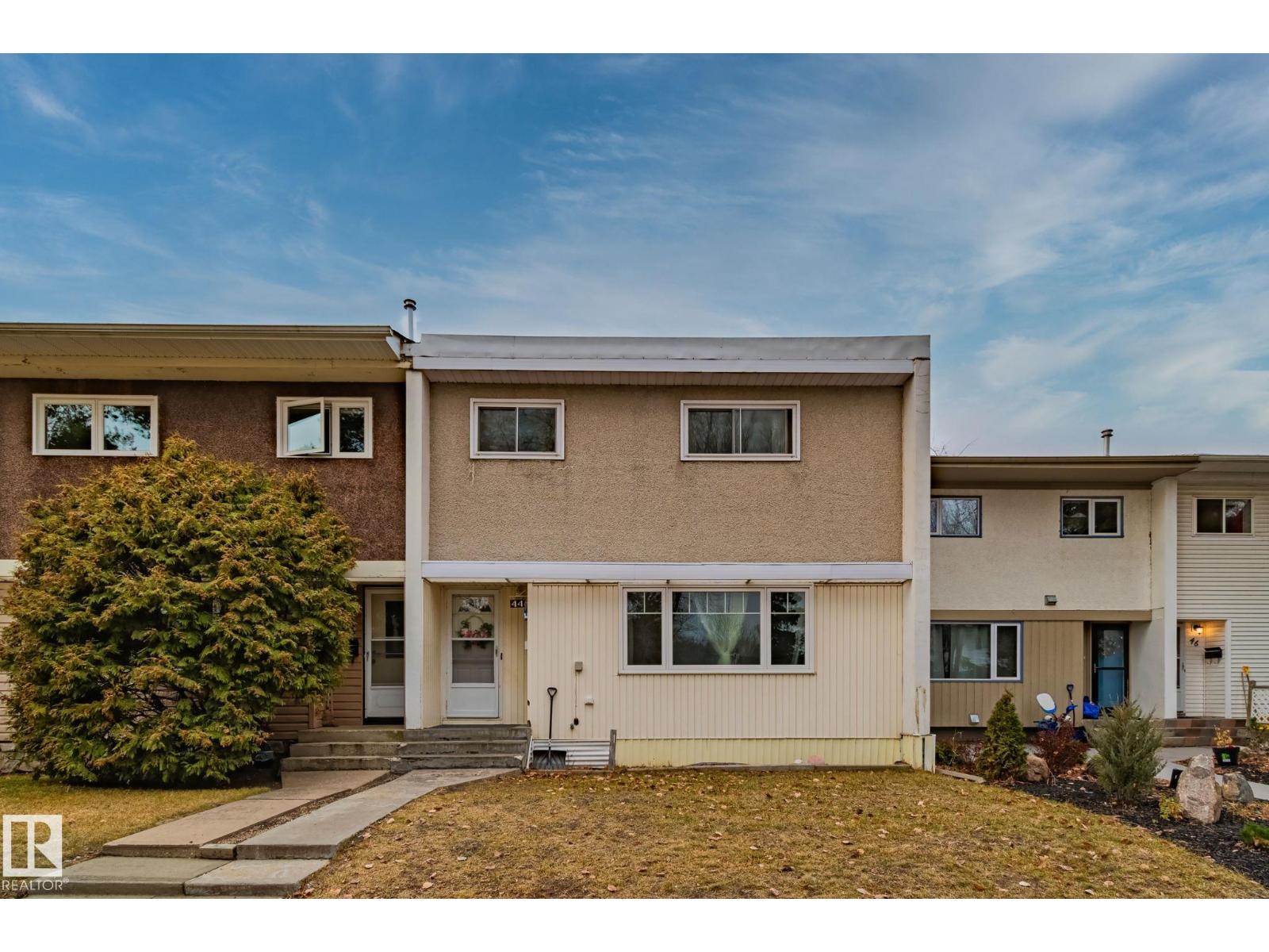 44 GARDEN CR, St. Albert