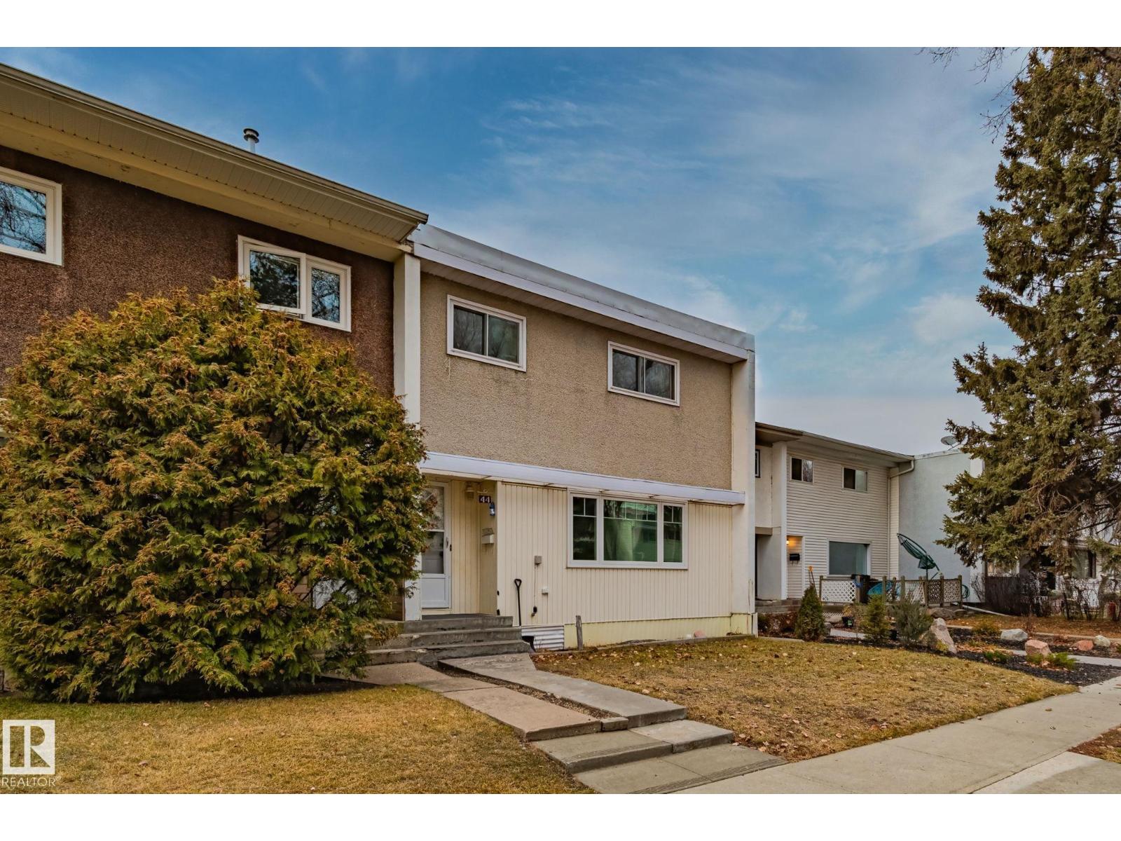44 GARDEN CR, St. Albert