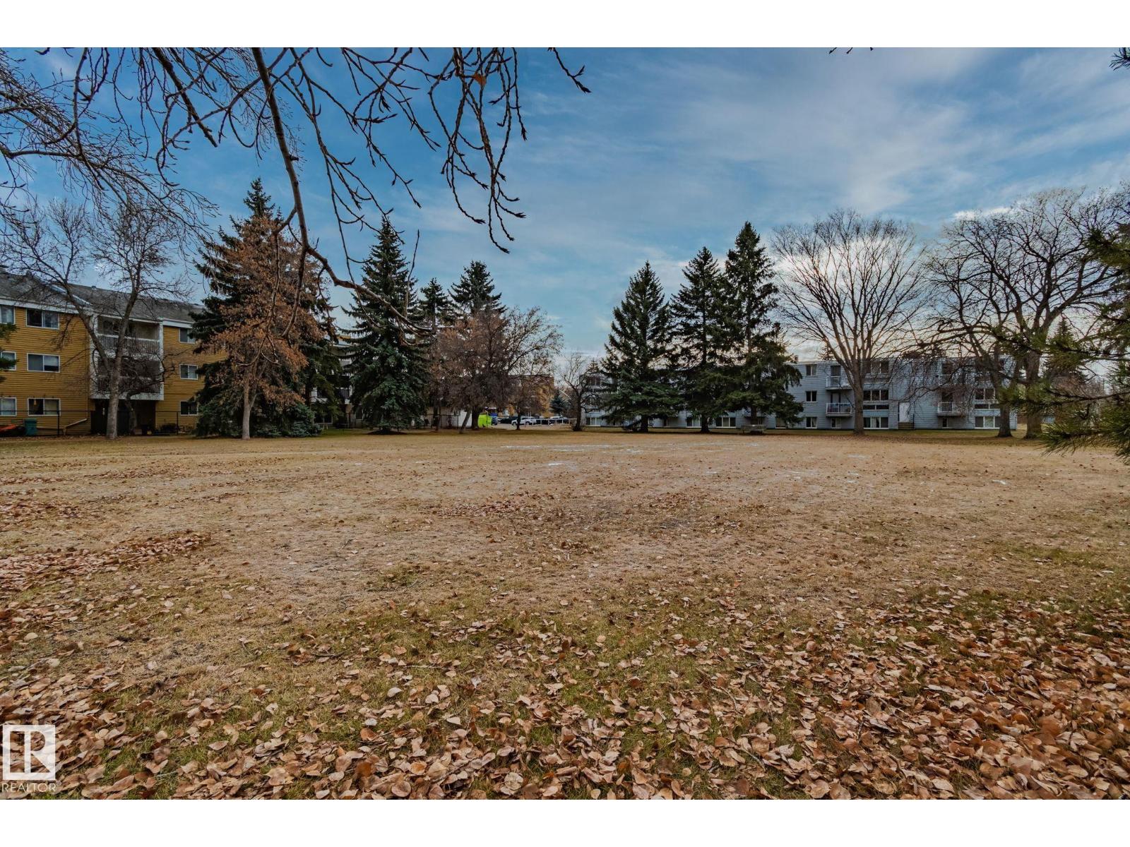 44 GARDEN CR, St. Albert