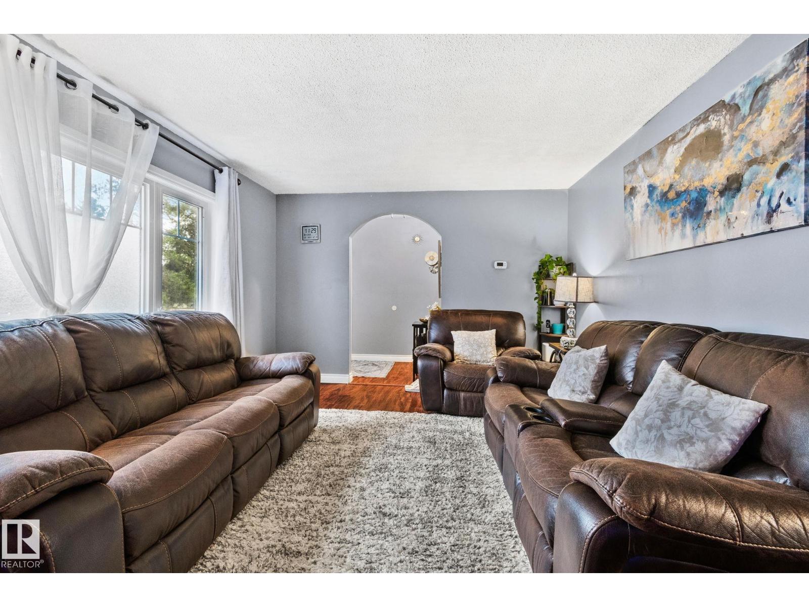 44 GARDEN CR, St. Albert