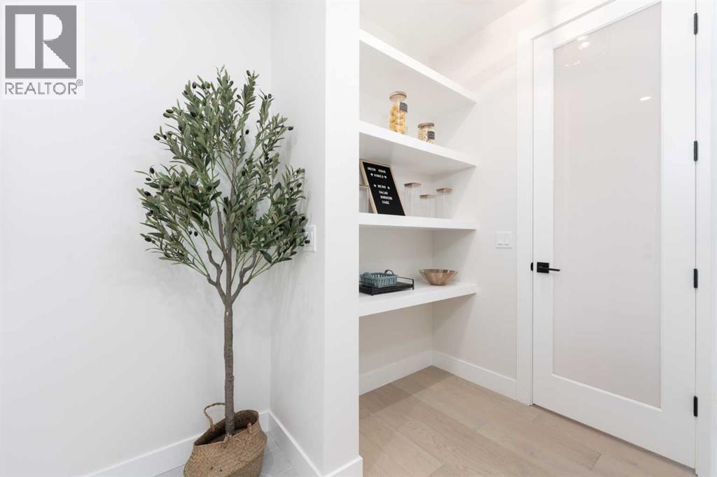 8 Vantage Drive, Cochrane