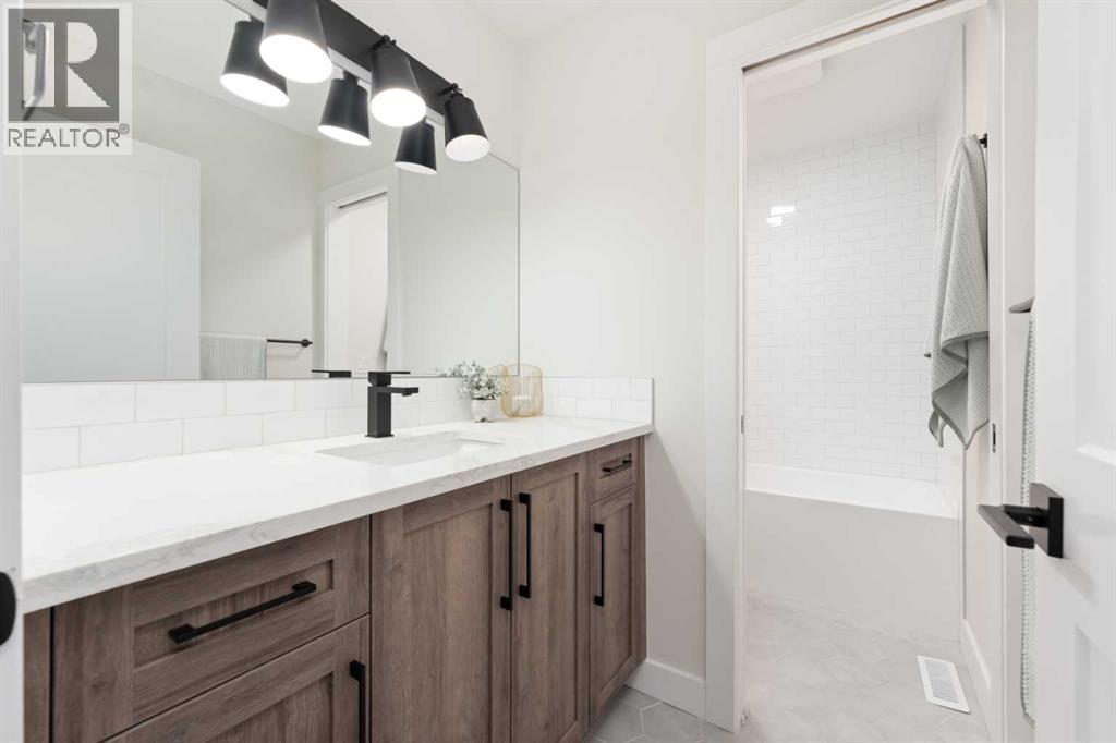 8 Vantage Drive, Cochrane