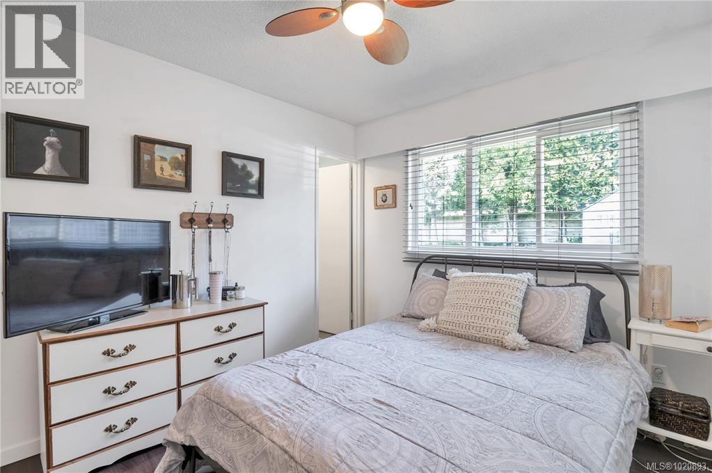 688 Glenalan Rd, Campbell River