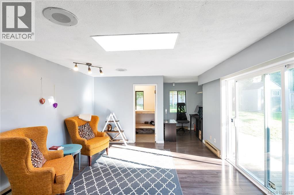 688 Glenalan Rd, Campbell River