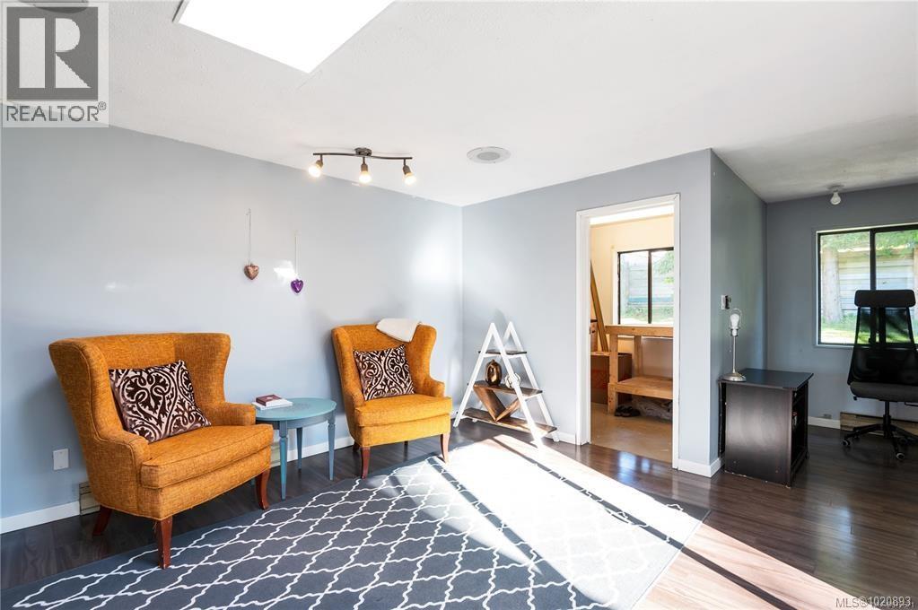 688 Glenalan Rd, Campbell River