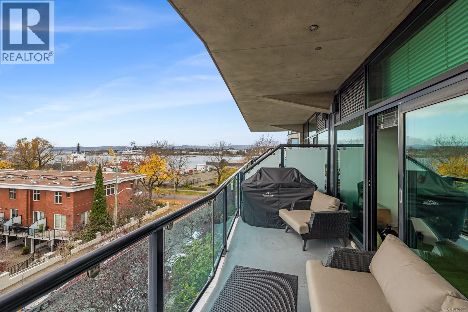 413 21 Erie St, Victoria