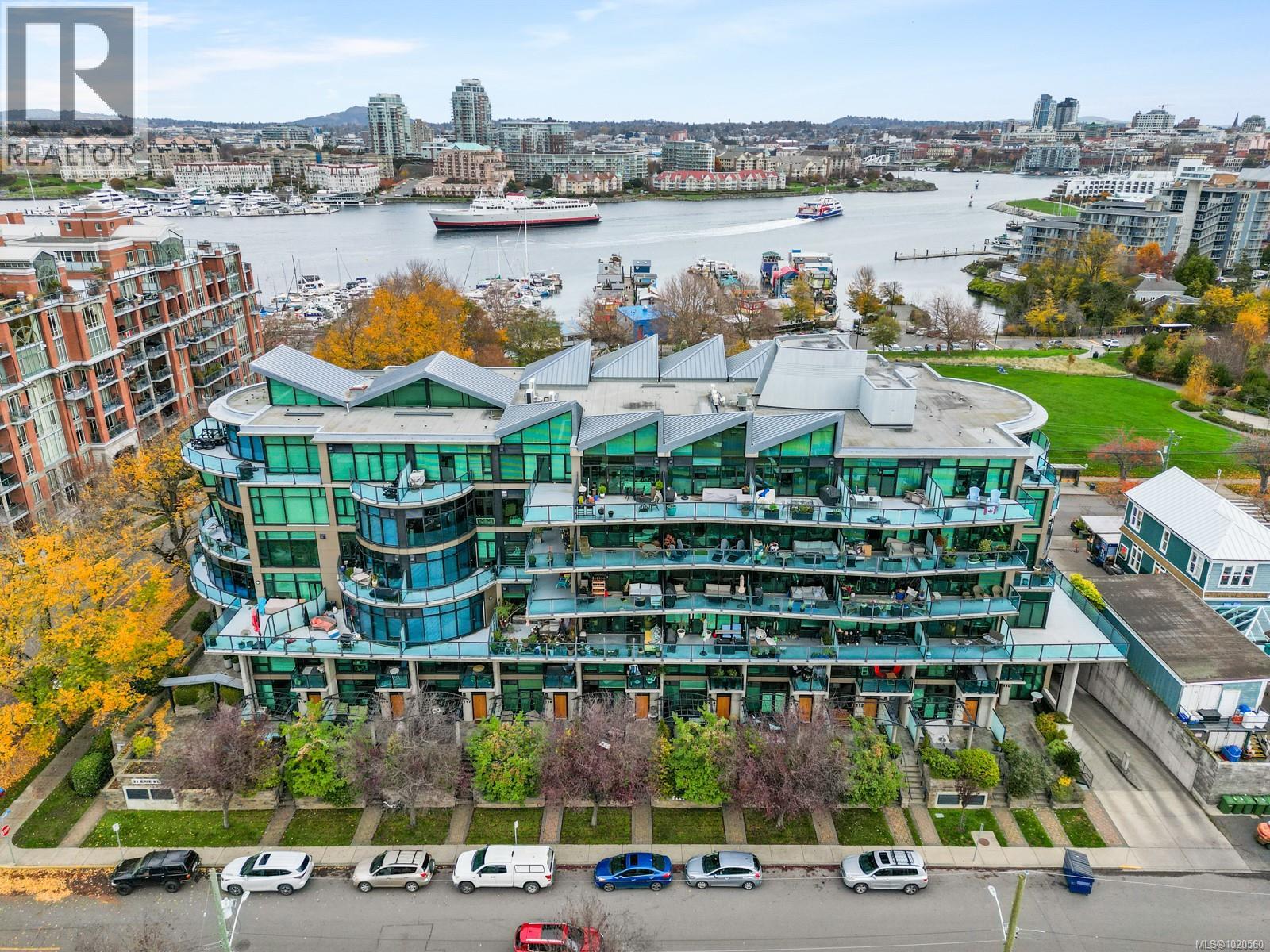 413 21 Erie St, Victoria