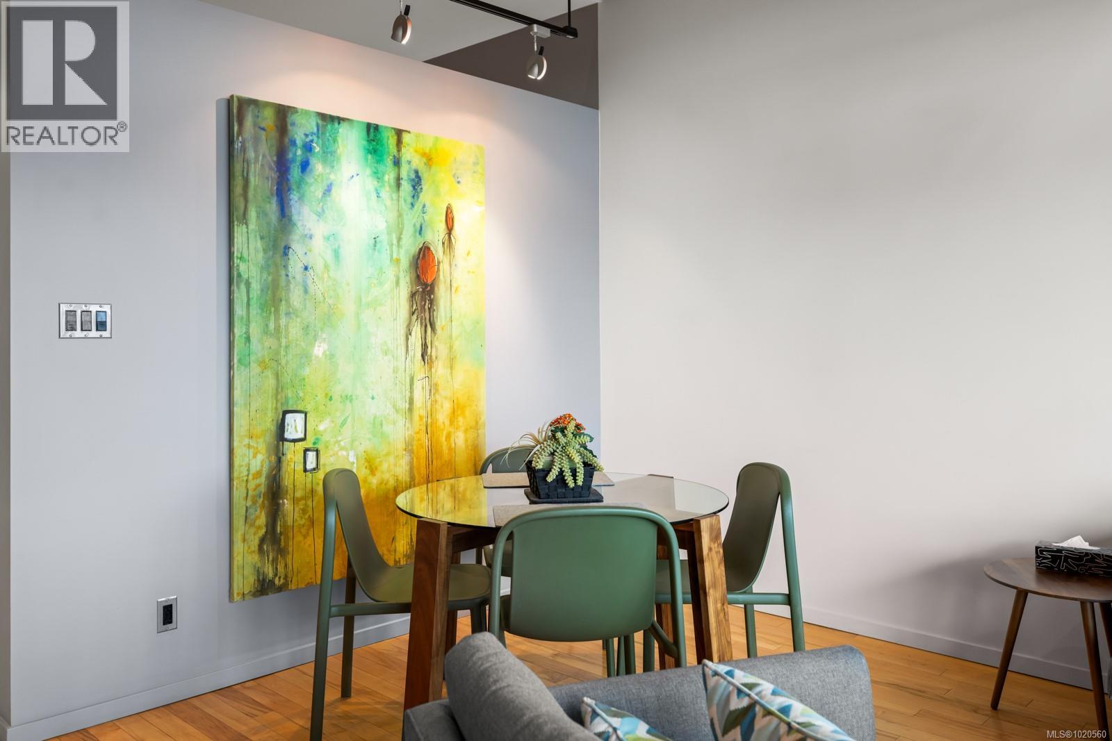 413 21 Erie St, Victoria