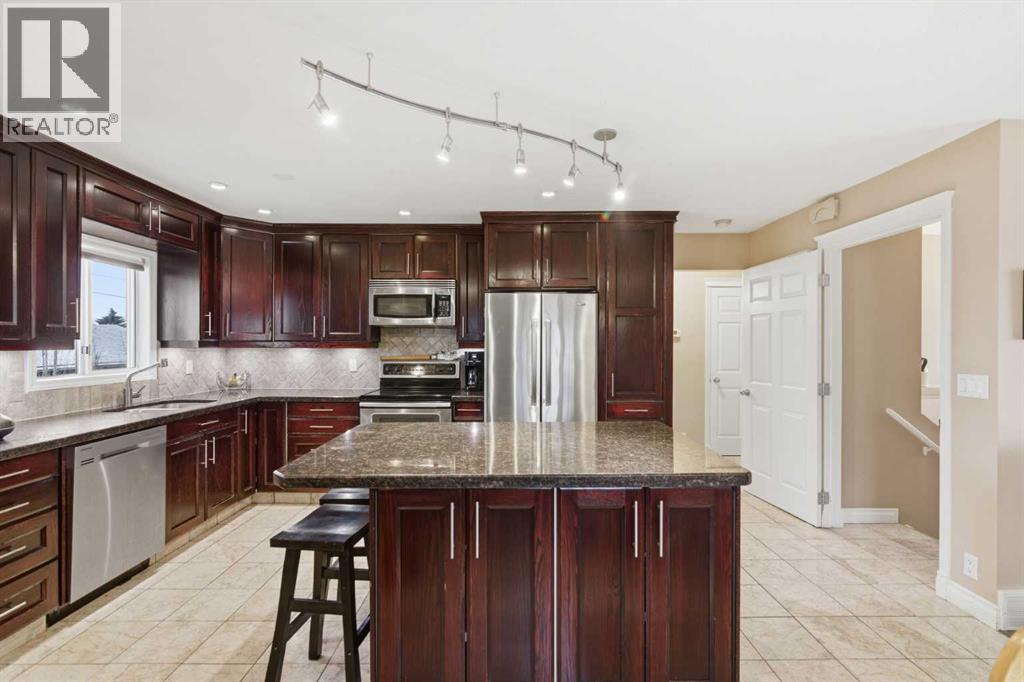 Single Family House Bi-level for Sale in  Whitehorn Drive NE Whitehorn Calgary 