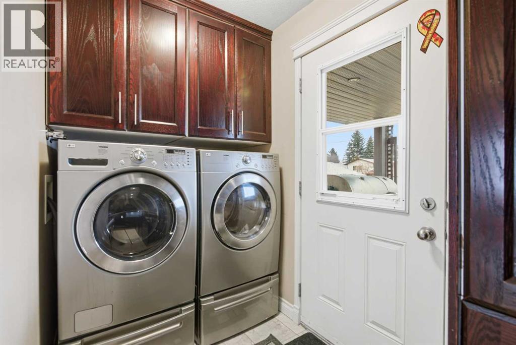 Single Family House Bi-level for Sale in  Whitehorn Drive NE Whitehorn Calgary 