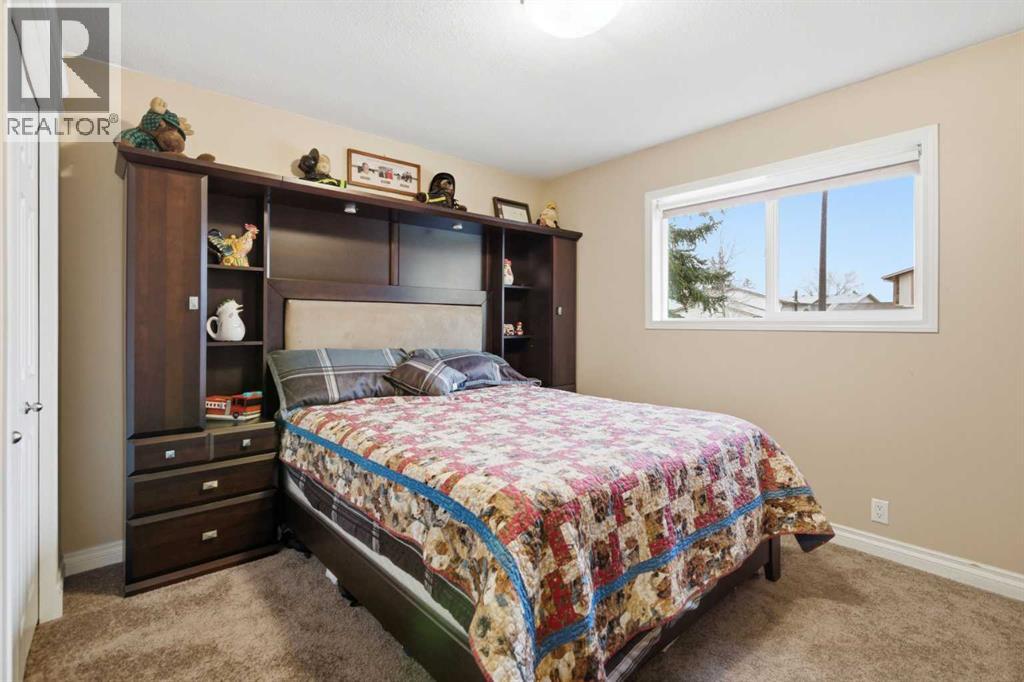 Single Family House Bi-level for Sale in  Whitehorn Drive NE Whitehorn Calgary 