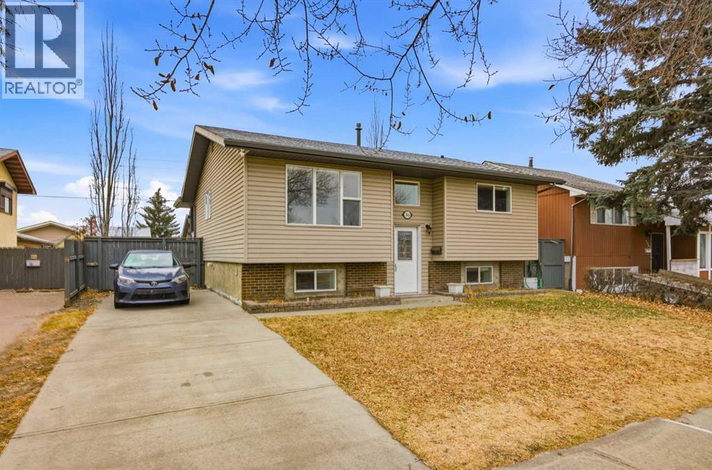 Single Family House Bi-level for Sale in  Whitehorn Drive NE Whitehorn Calgary 