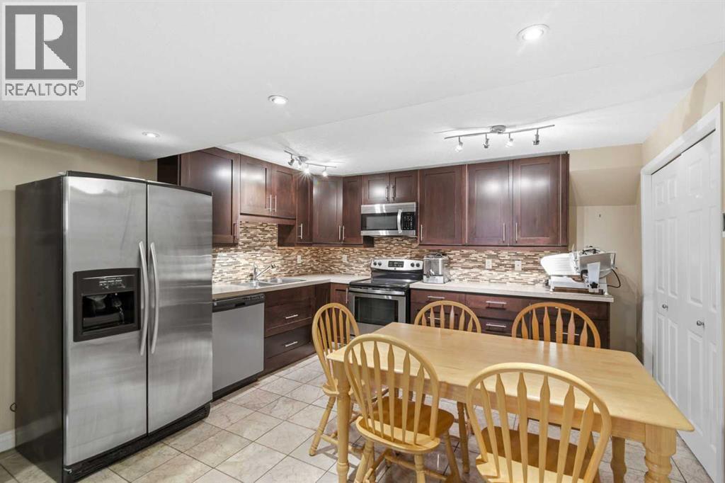 Single Family House Bi-level for Sale in  Whitehorn Drive NE Whitehorn Calgary 