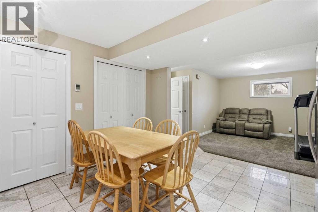Single Family House Bi-level for Sale in  Whitehorn Drive NE Whitehorn Calgary 