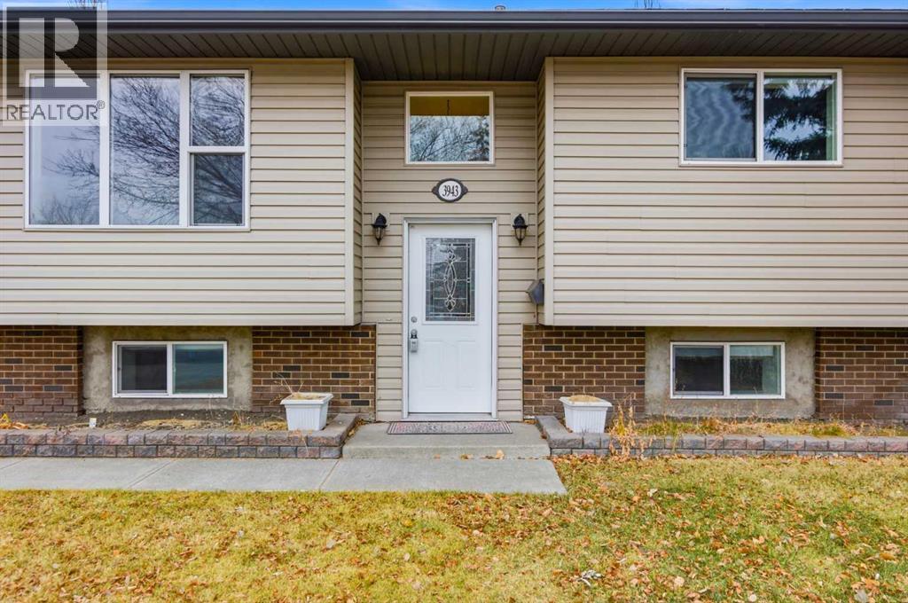 Single Family House Bi-level for Sale in  Whitehorn Drive NE Whitehorn Calgary 