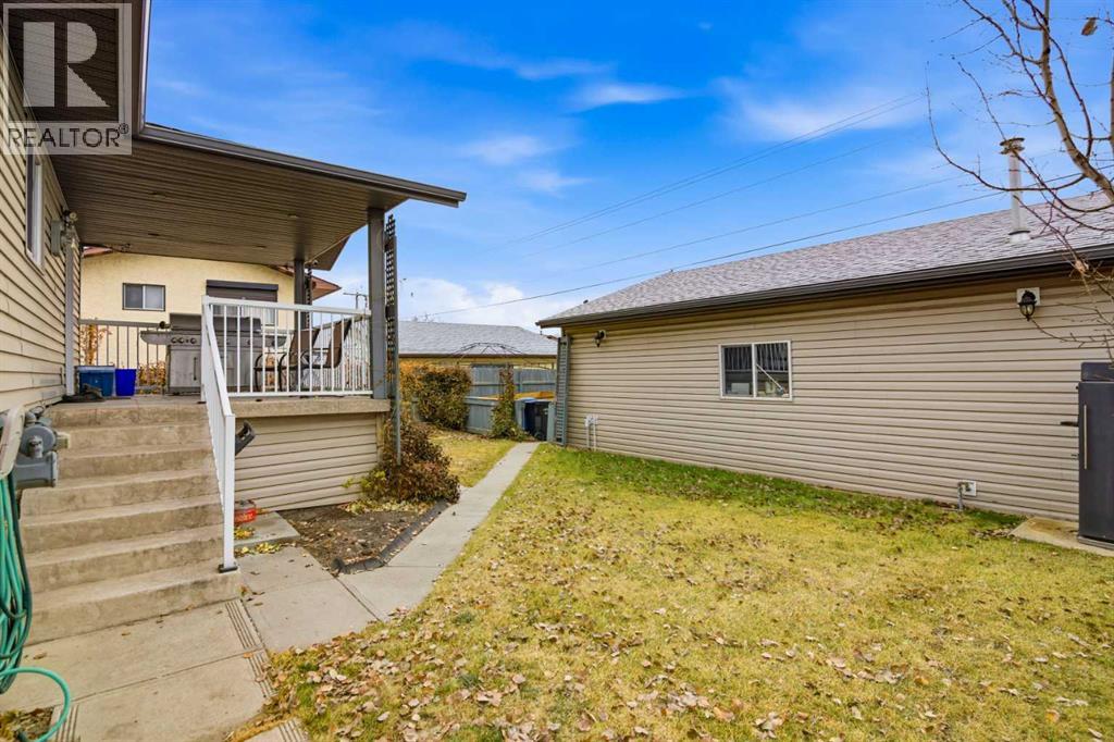 Single Family House Bi-level for Sale in  Whitehorn Drive NE Whitehorn Calgary 
