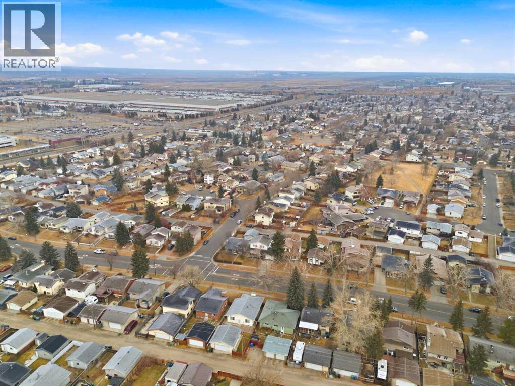 Single Family House Bi-level for Sale in  Whitehorn Drive NE Whitehorn Calgary 