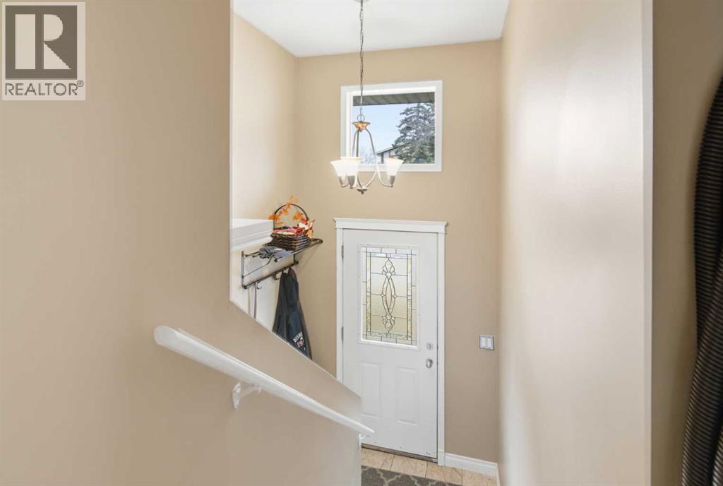 Single Family House Bi-level for Sale in  Whitehorn Drive NE Whitehorn Calgary 