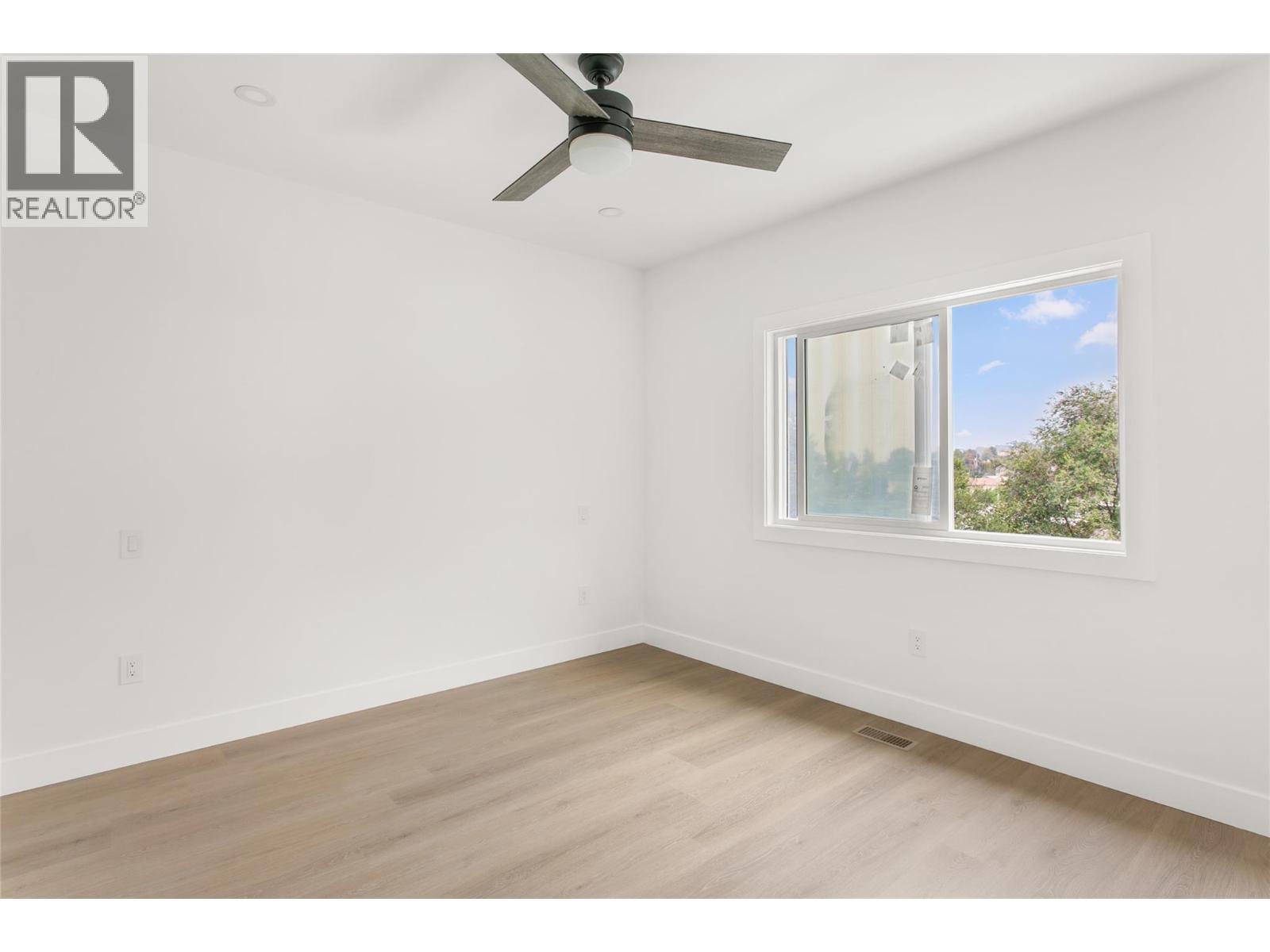  2711 Hewl Road, West Kelowna