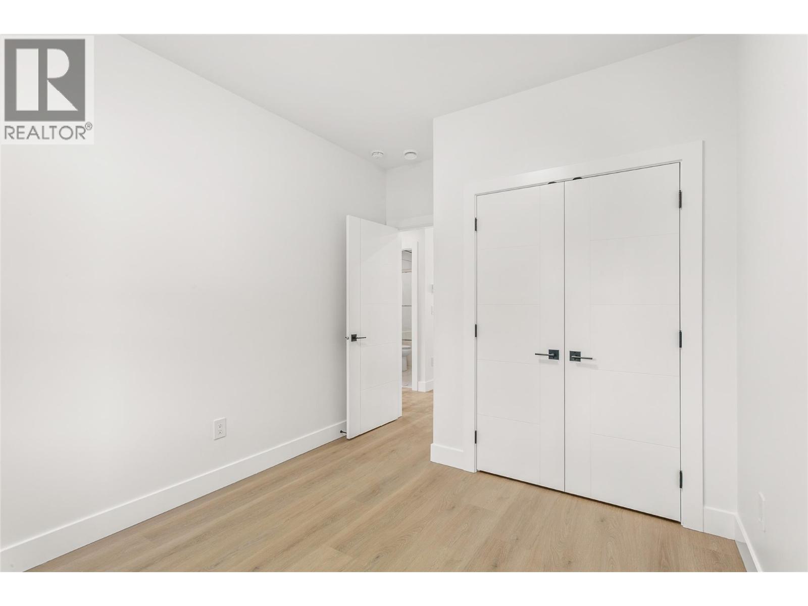  2711 Hewl Road, West Kelowna