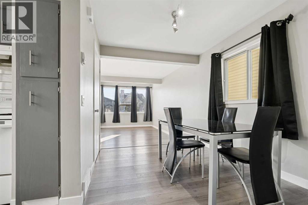 Single Family House for Sale in  Falmere Way NE Falconridge Calgary 