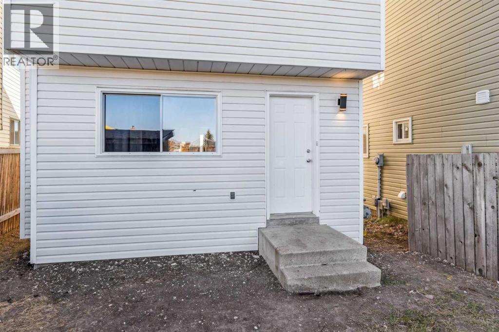 Single Family House for Sale in  Falmere Way NE Falconridge Calgary 