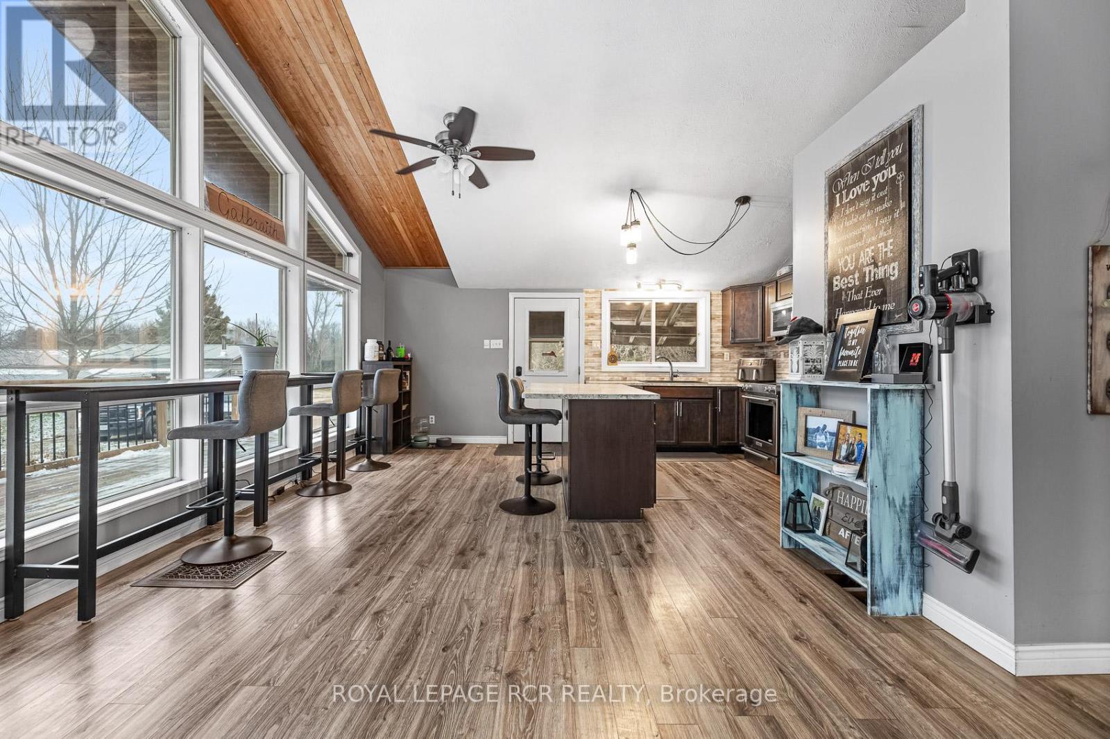 573106 SOUTHGATE SIDEROAD 57 - 6