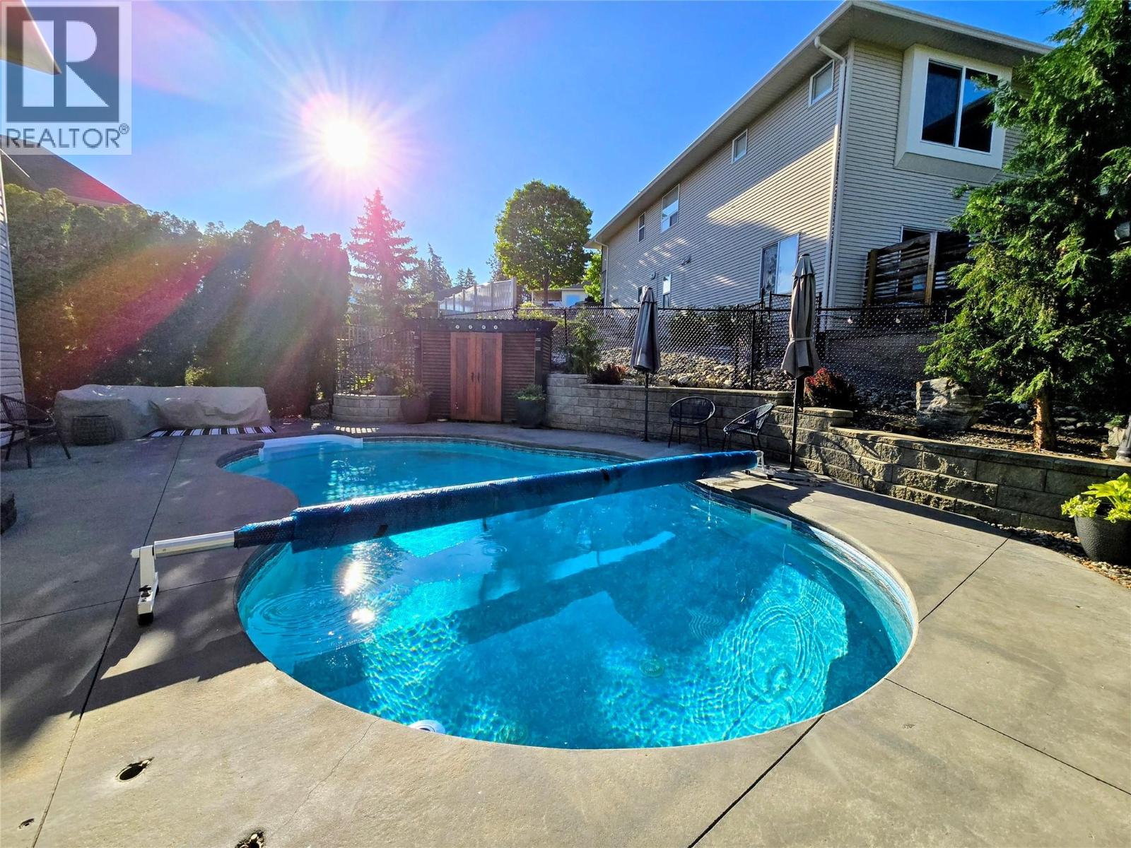  667 South Crest Drive, Kelowna