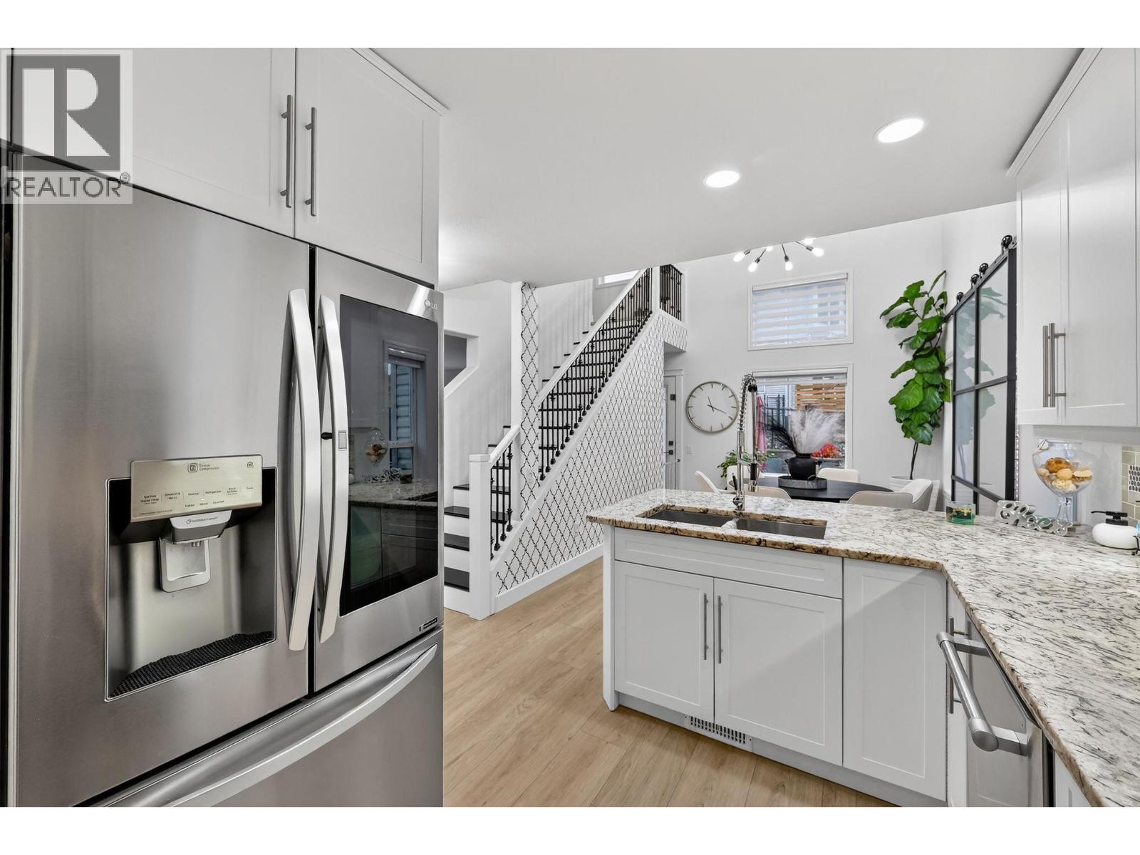  667 South Crest Drive, Kelowna