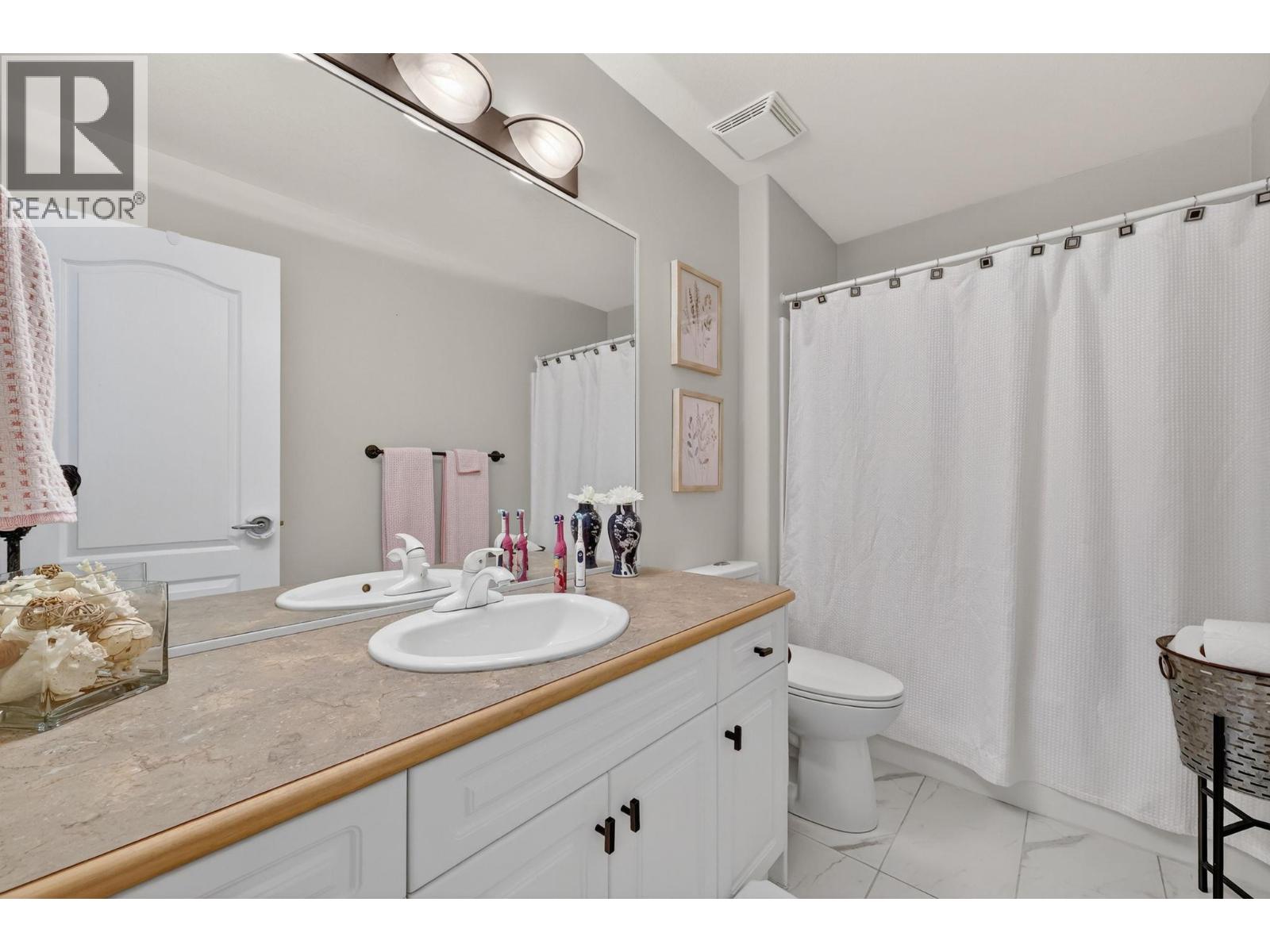  667 South Crest Drive, Kelowna