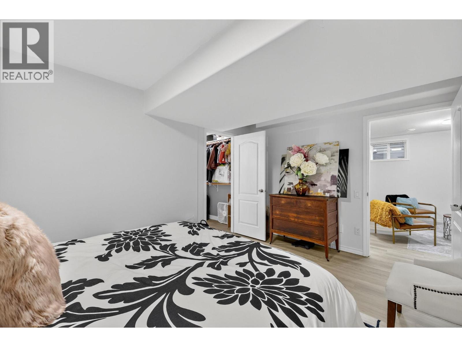  667 South Crest Drive, Kelowna