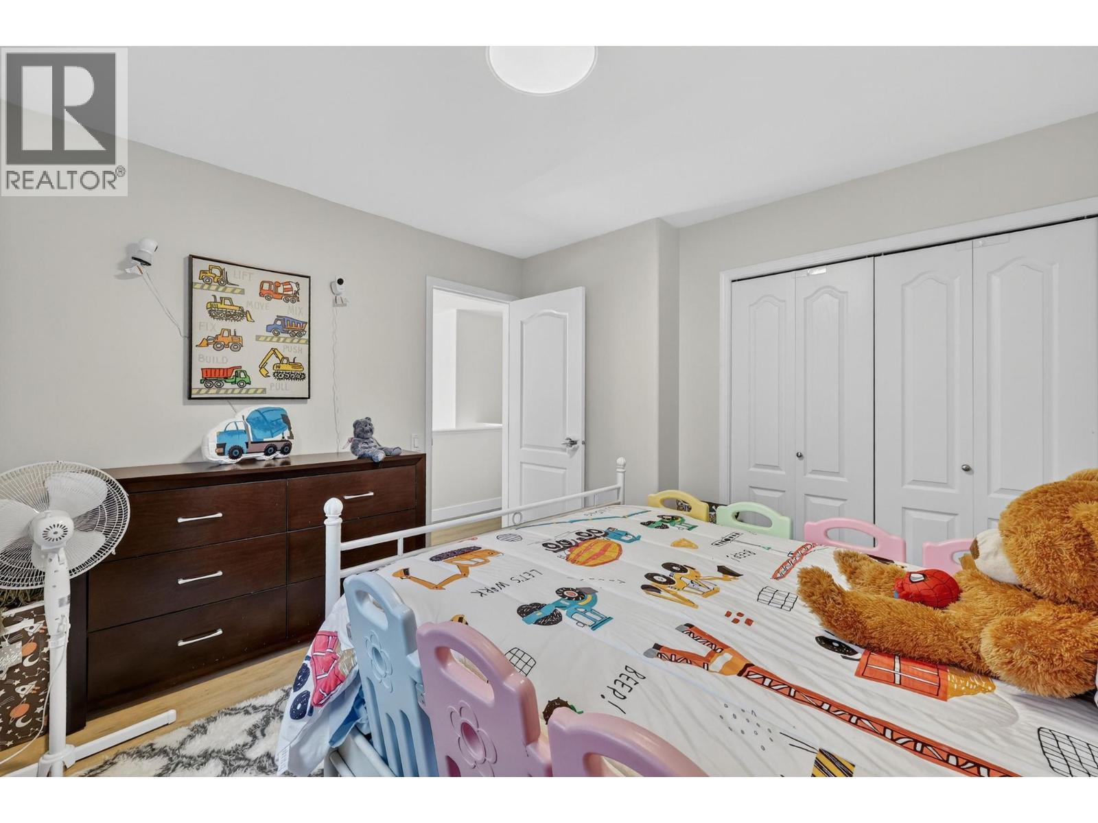  667 South Crest Drive, Kelowna