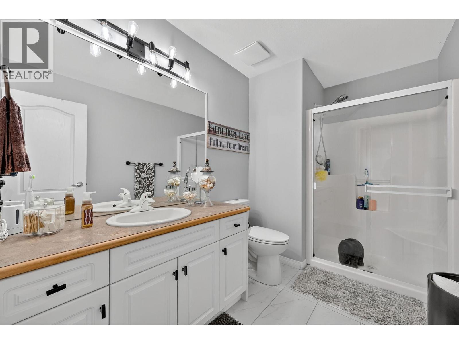  667 South Crest Drive, Kelowna