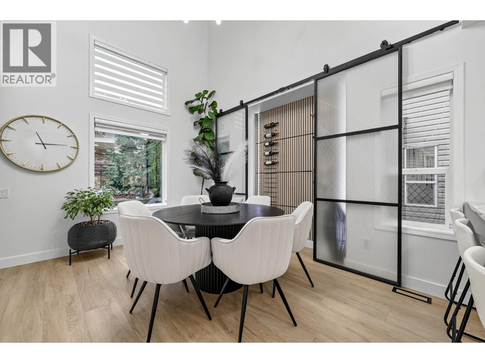  667 South Crest Drive, Kelowna