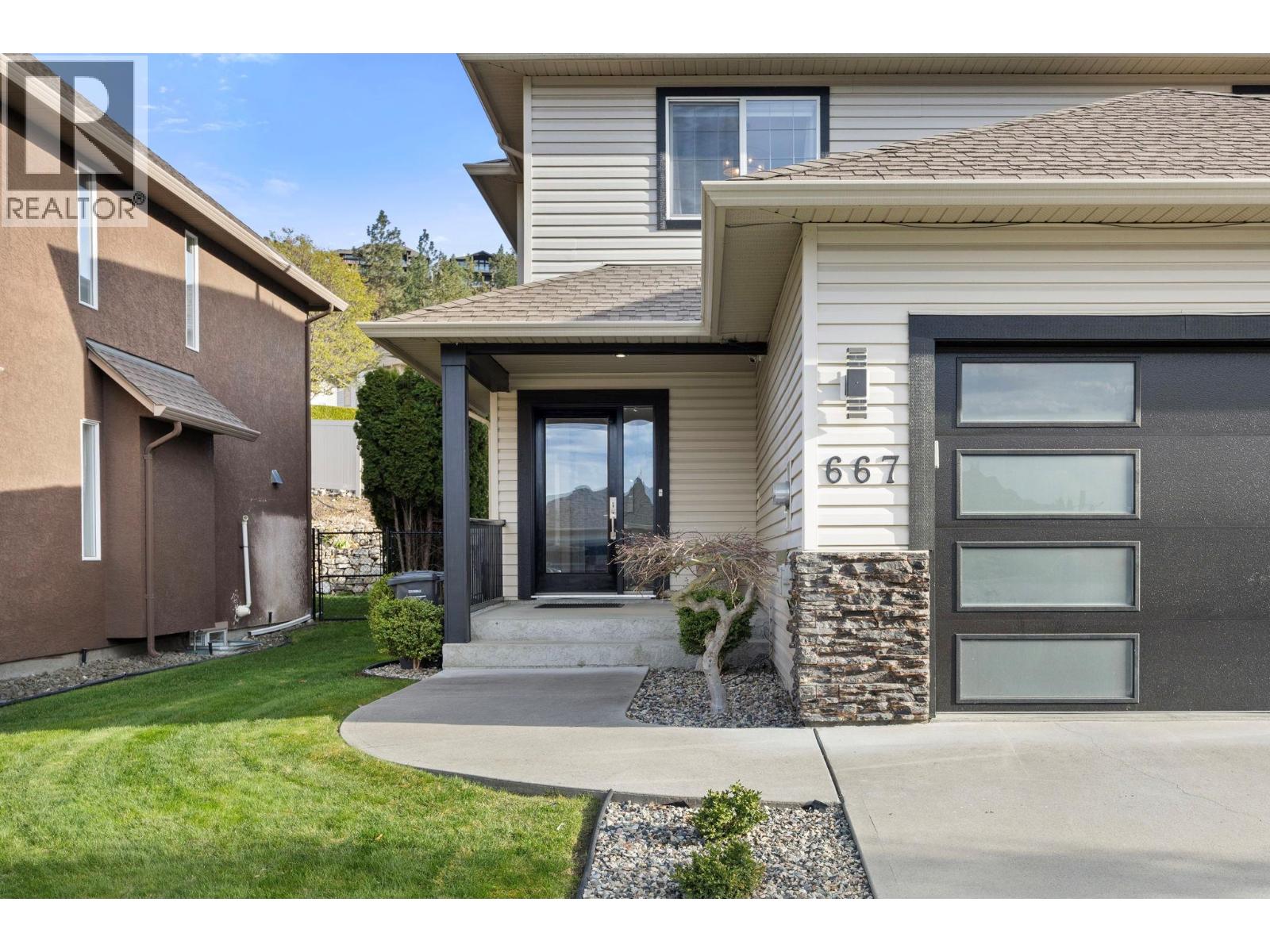  667 South Crest Drive, Kelowna